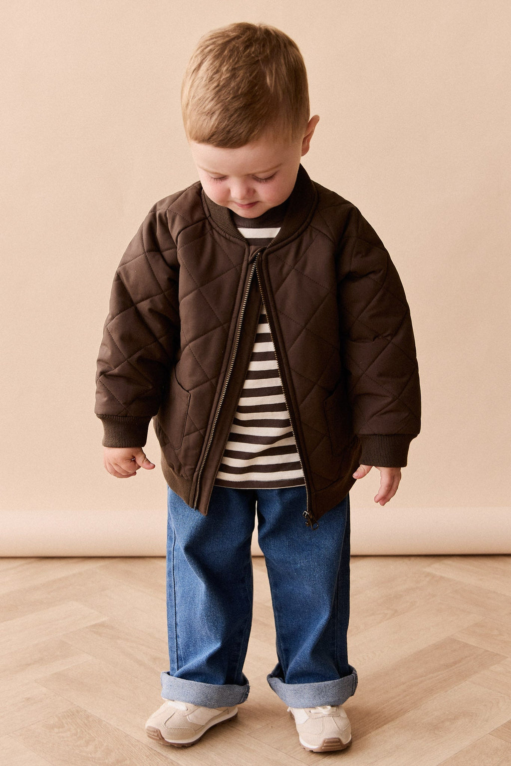 Veste en coton recyclé, coloris marron foncé, doublure chaude, pour le jeu en extérieur des enfants de 1 à 8 ans