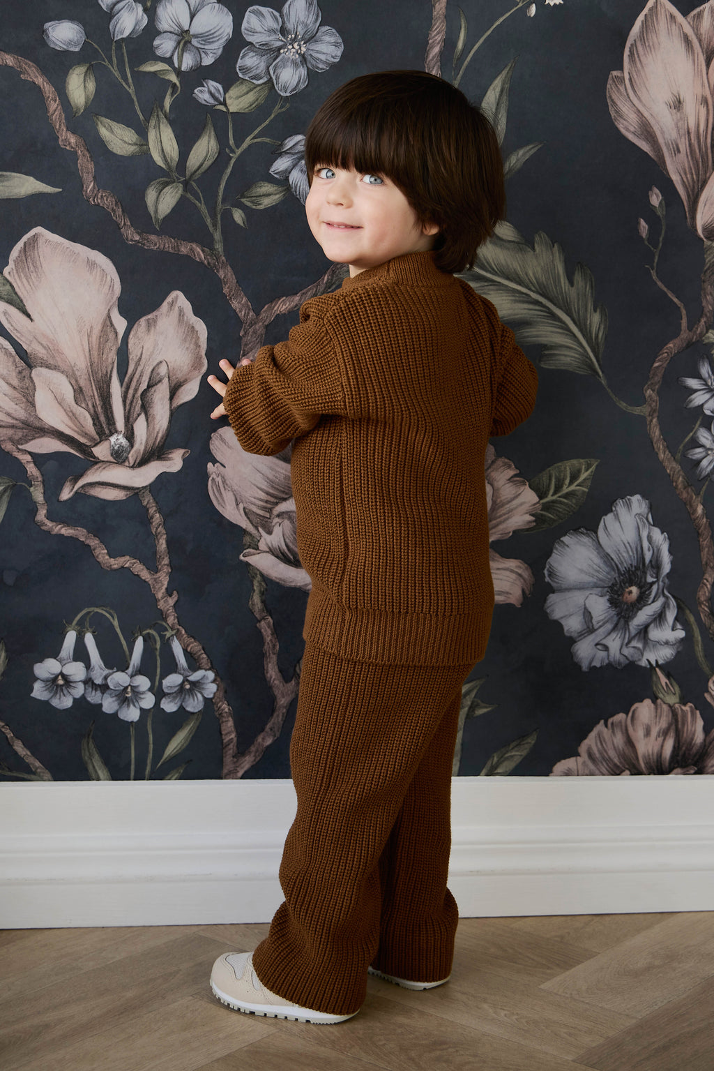 Pantalon en coton tricoté uni bronze automnal douillet avec taille élastiquée et lien décoratif pour enfants de 0 à 8 ans