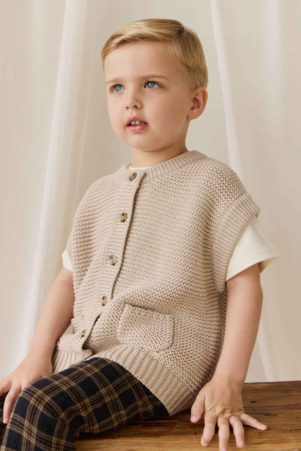 Gilet en tricot de coton uni avec fermeture boutonnée et poche pour enfants de 0 à 8 ans