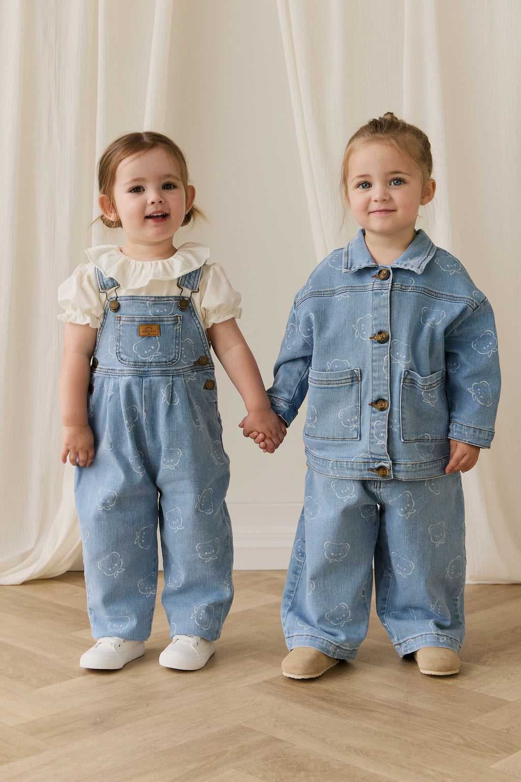Salopette décontractée en jean imprimé coton bleu clair avec bretelles réglables et poche bavette pour enfants 6M-6Y
