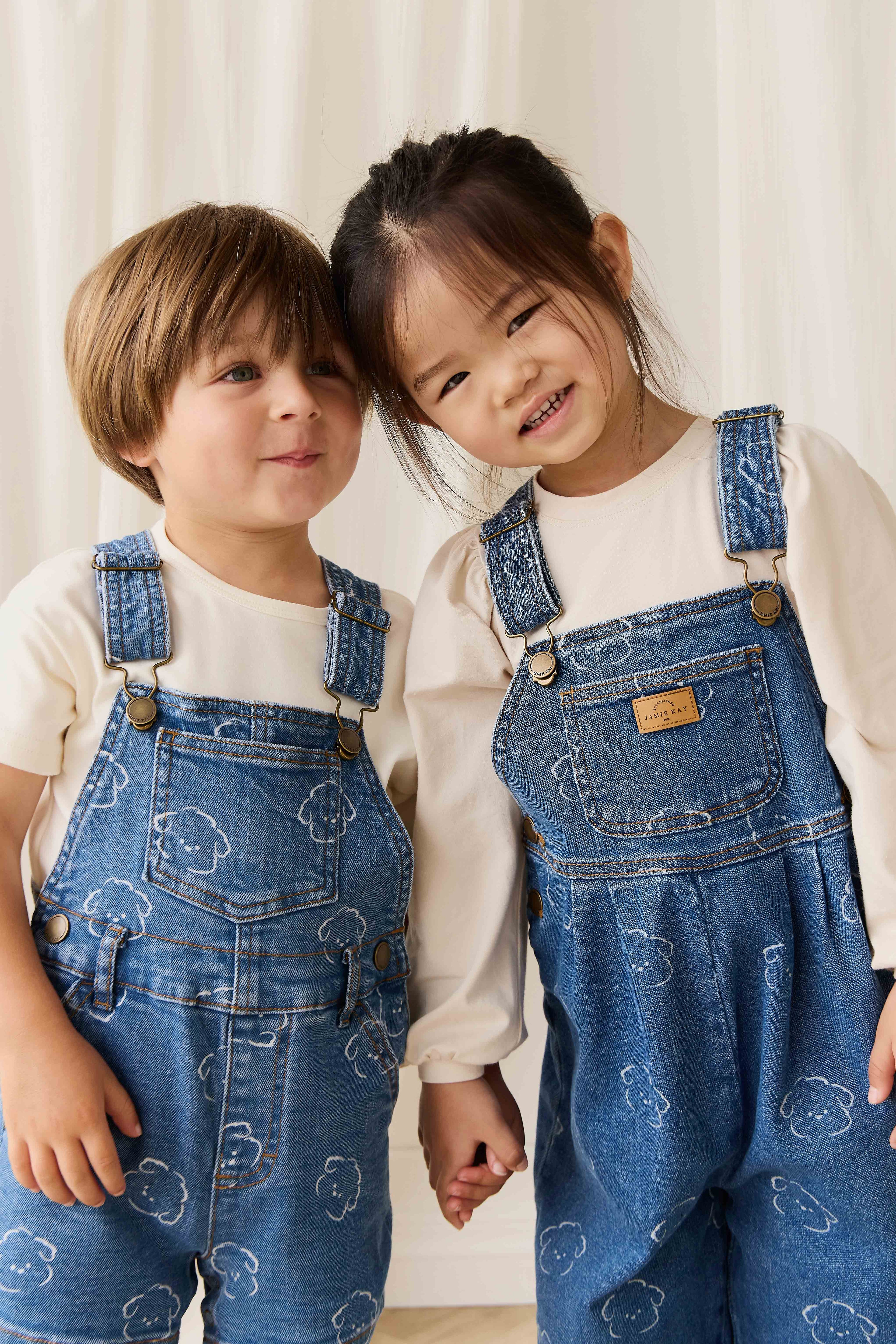 Salopette en jean décontractée en coton imprimé brodé à bretelles réglables, coupe décontractée pour enfants de 6 mois à 6 ans