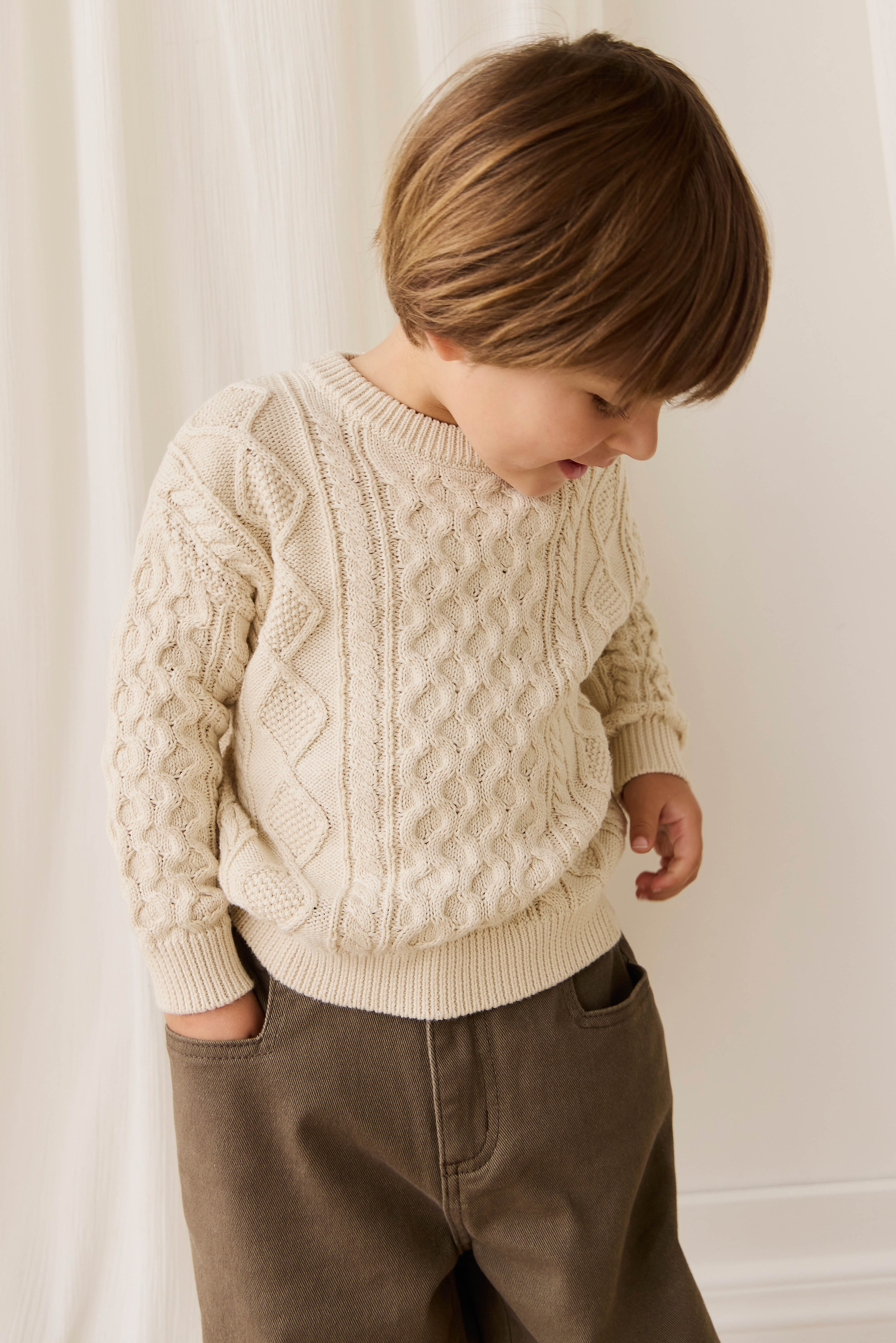 Pull en coton classique, de couleur unie neutre, à col rond et maille torsadée, avec poignets côtelés, pour enfants de 6 mois à 8 ans