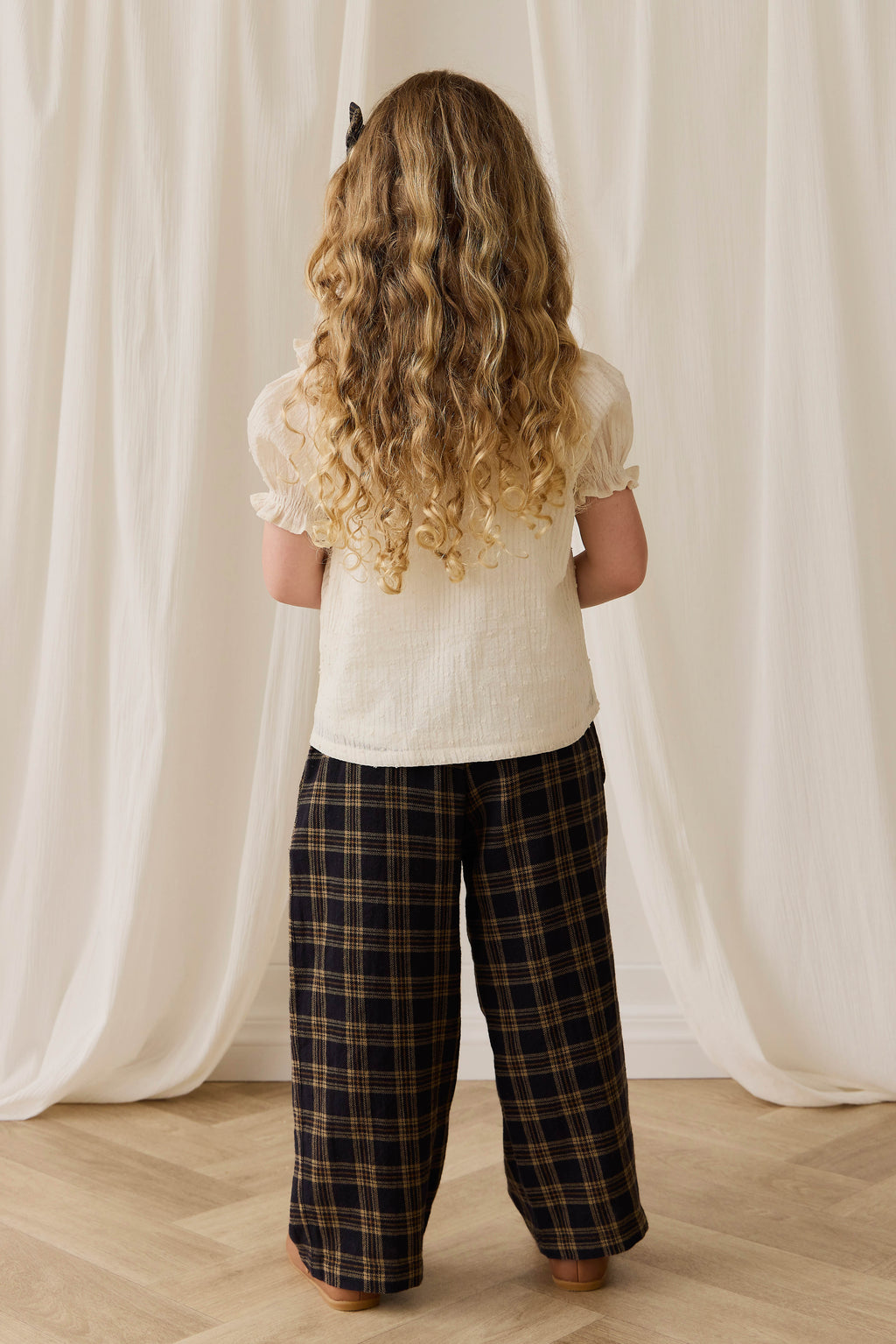 Chemisier élégant en coton biologique écru avec col à volants et manches bouffantes pour filles 0M-10A