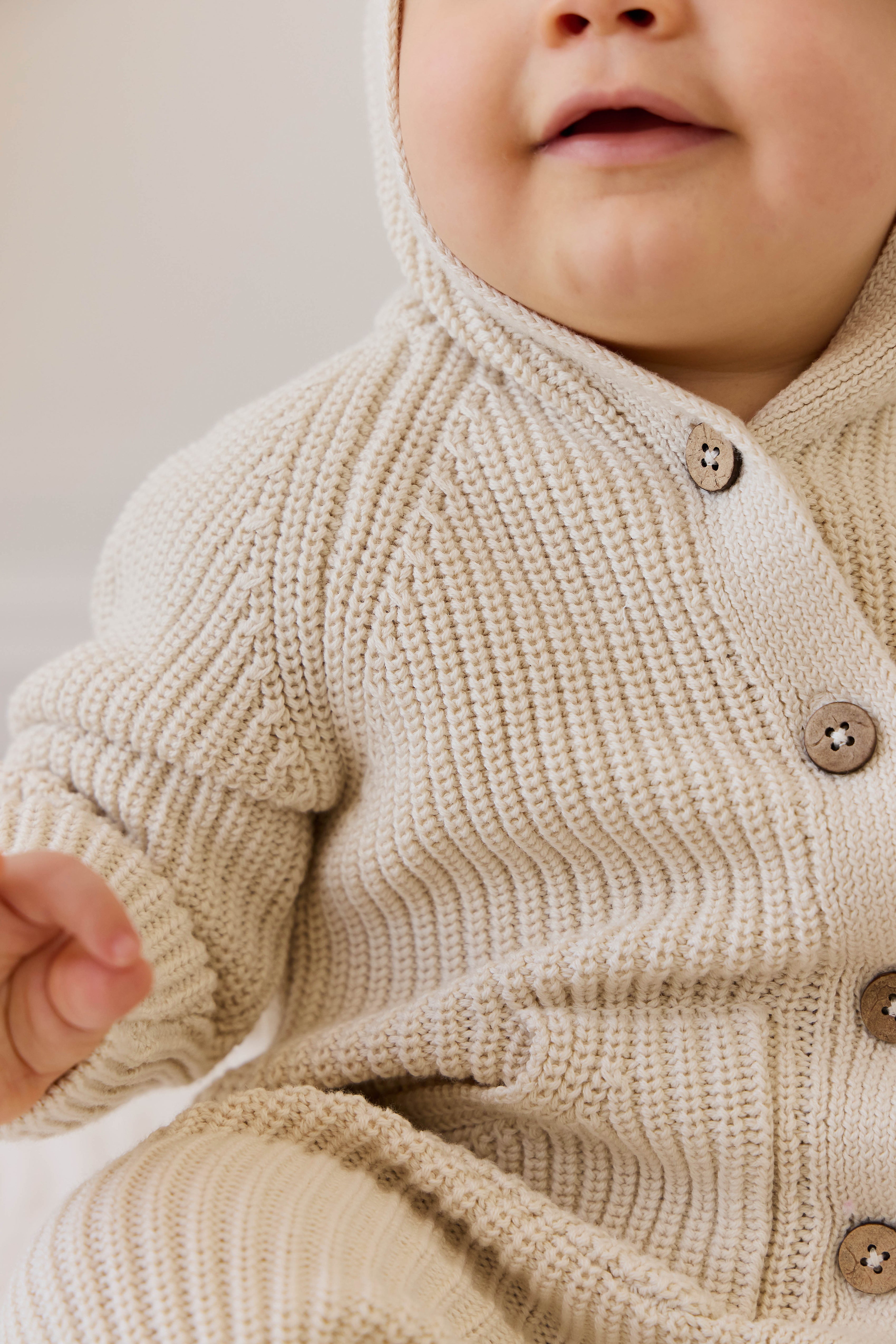 Barboteuse fantaisie unie en coton tricoté, avec capuche à oreilles et boutonnage sur le devant, pour bébés de 0 à 3 ans
