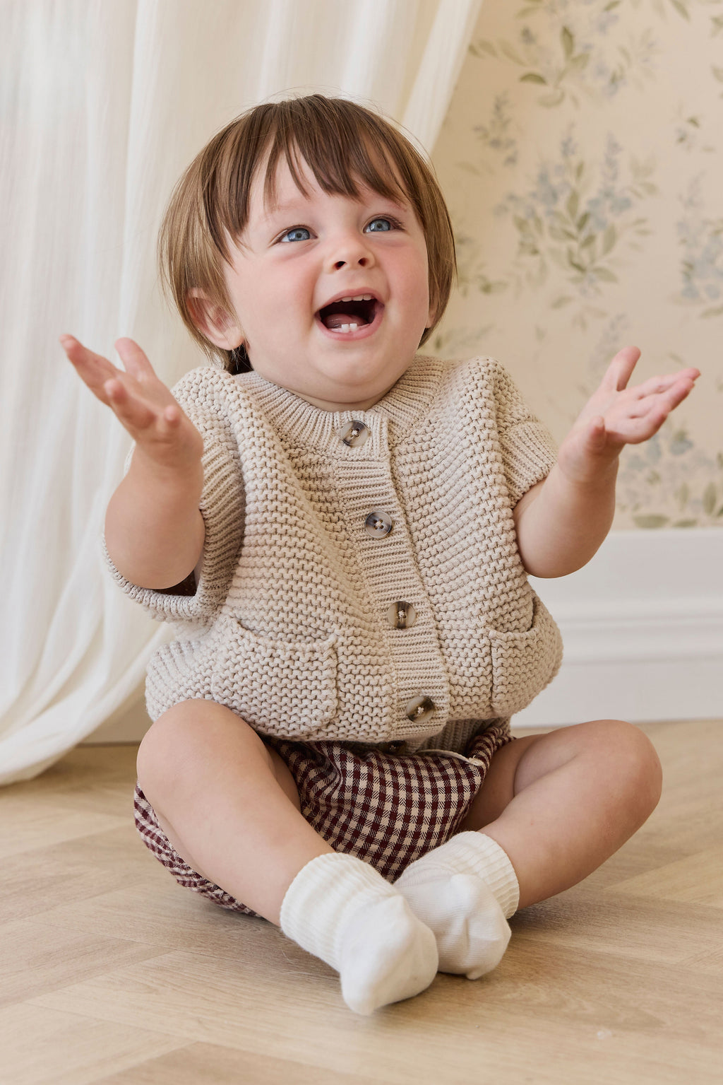 Gilet en tricot de coton uni avec fermeture boutonnée et poche pour enfants de 0 à 8 ans