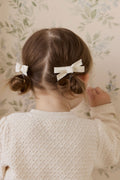 Barrettes en polyester unies couleur maïs neutre avec nœud, lot de deux, pour filles 3 ans et plus
