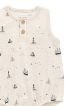 Combinaison imprimée marin à voile neutre en coton biologique avec boutons-pression et détails boutonnés pour bébés 0M-3Y
