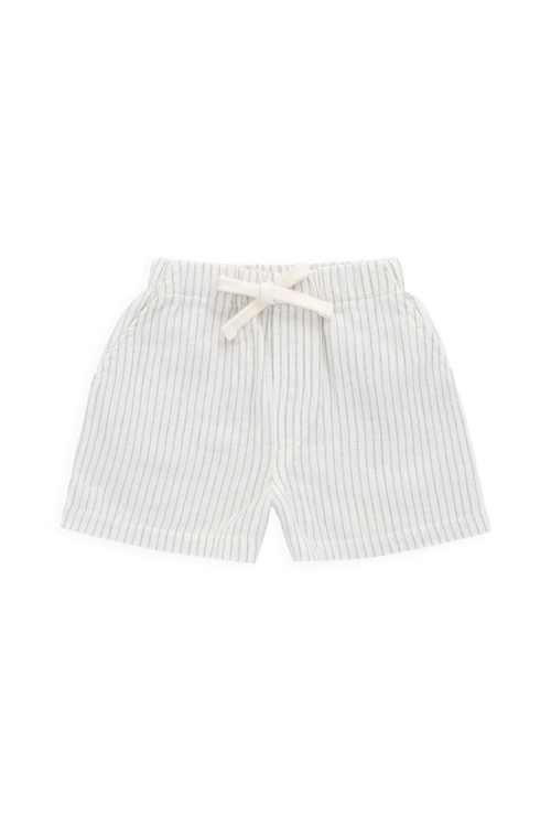 Short en coton biologique décontracté rayé à fines rayures couleur parchemin avec coupe décontractée et lien décoratif pour enfants de 6 mois à 8 ans